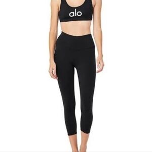 Alo Yoga High-Waist Airbrush Capri